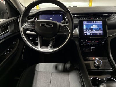 2022 Jeep Grand Cherokee Laredo