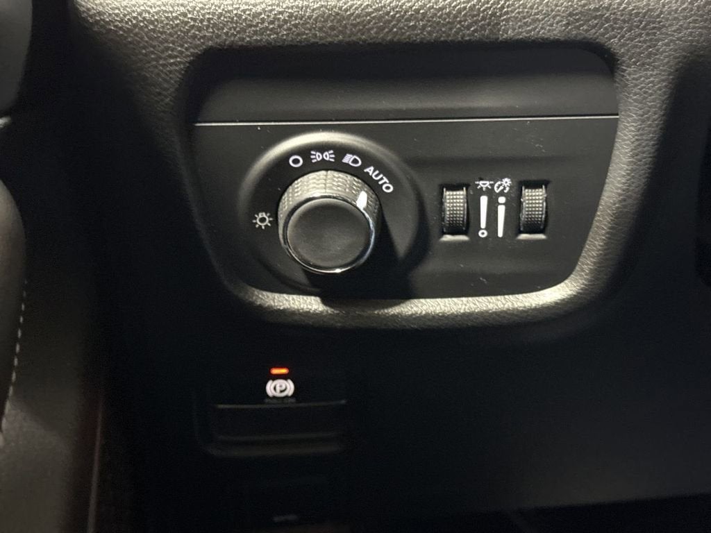 2022 Jeep Grand Cherokee Laredo