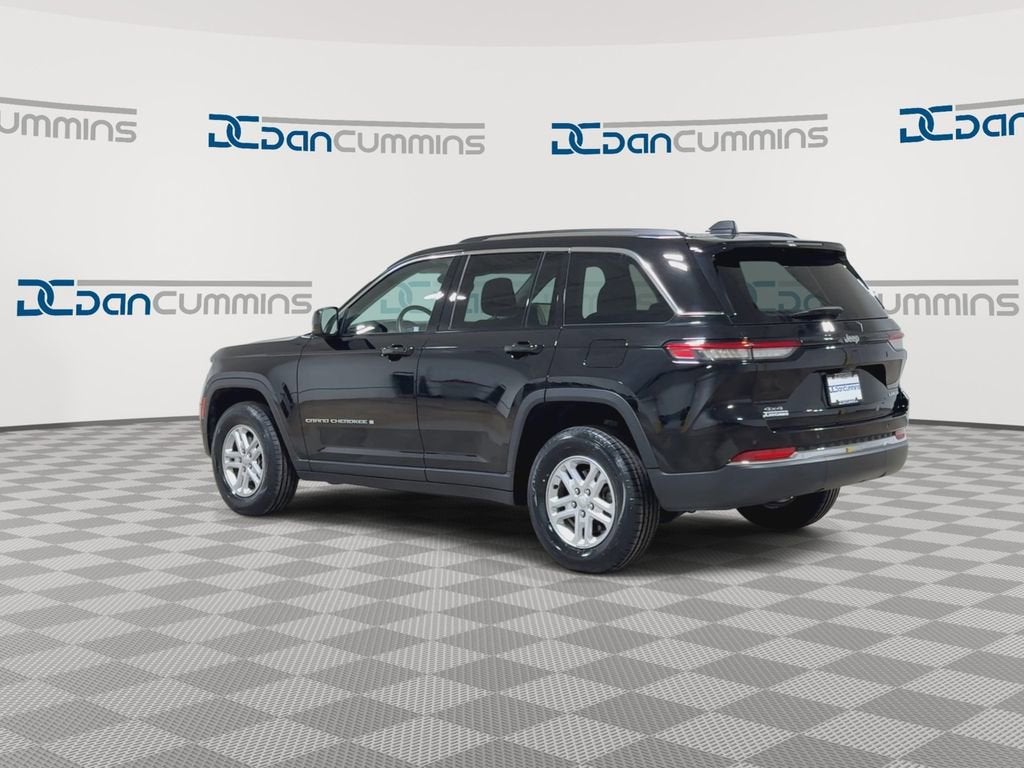 2022 Jeep Grand Cherokee Laredo