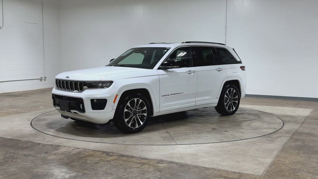 2022 Jeep Grand Cherokee Overland