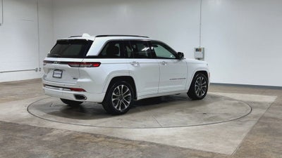 2022 Jeep Grand Cherokee Overland