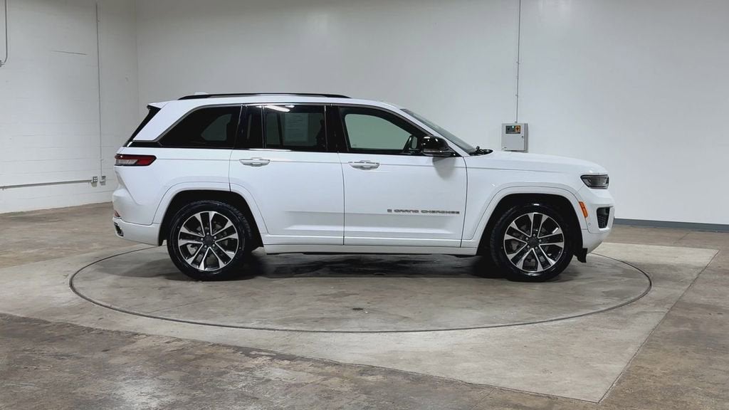 2022 Jeep Grand Cherokee Overland