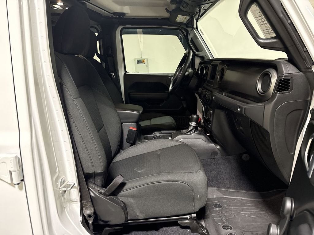 2023 Jeep Gladiator Sport