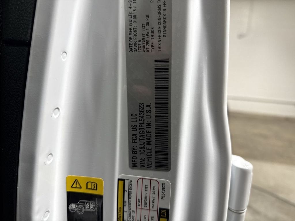 2023 Jeep Gladiator Sport