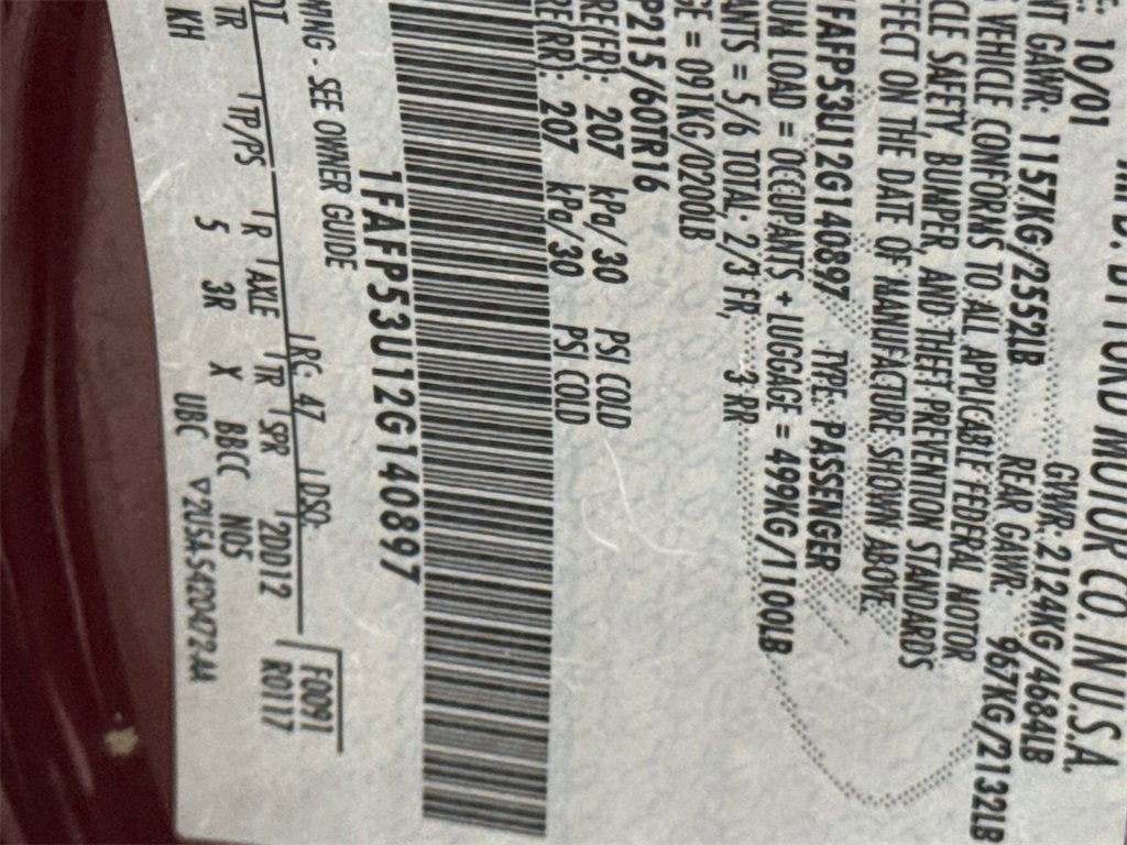 2002 Ford Taurus SE Standard