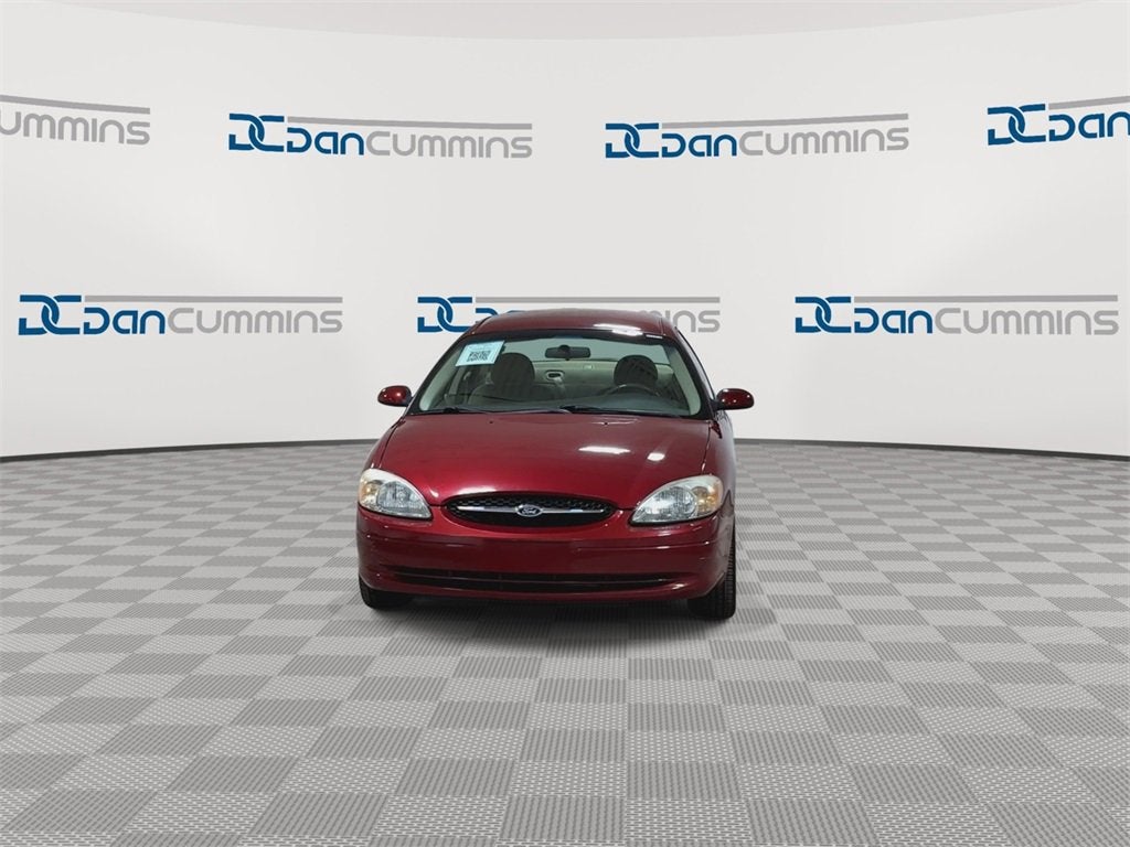 2002 Ford Taurus SE Standard