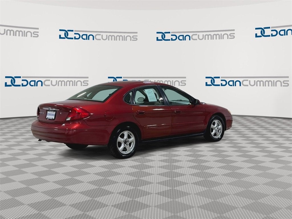 2002 Ford Taurus SE Standard