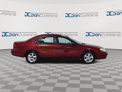 2002 Ford Taurus SE Standard