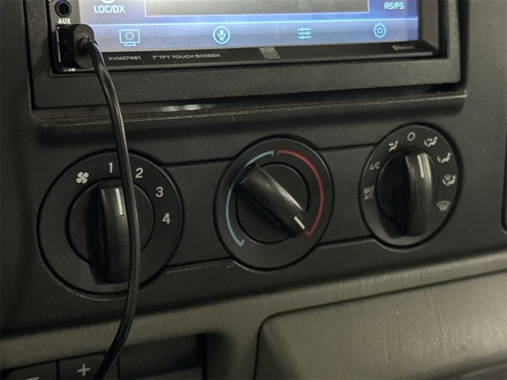 2006 Ford Super Duty F-350 DRW XL