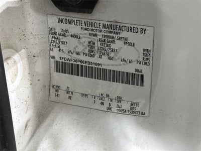 2006 Ford Super Duty F-350 DRW XL