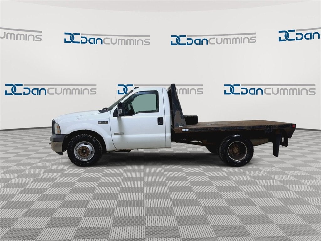 2006 Ford Super Duty F-350 DRW XL