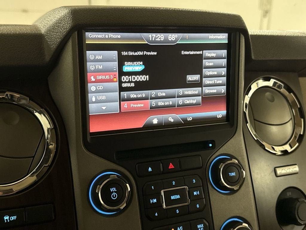 2015 Ford Super Duty F-250 SRW Lariat