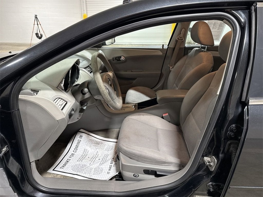 2010 Chevrolet Malibu LS w/1LS