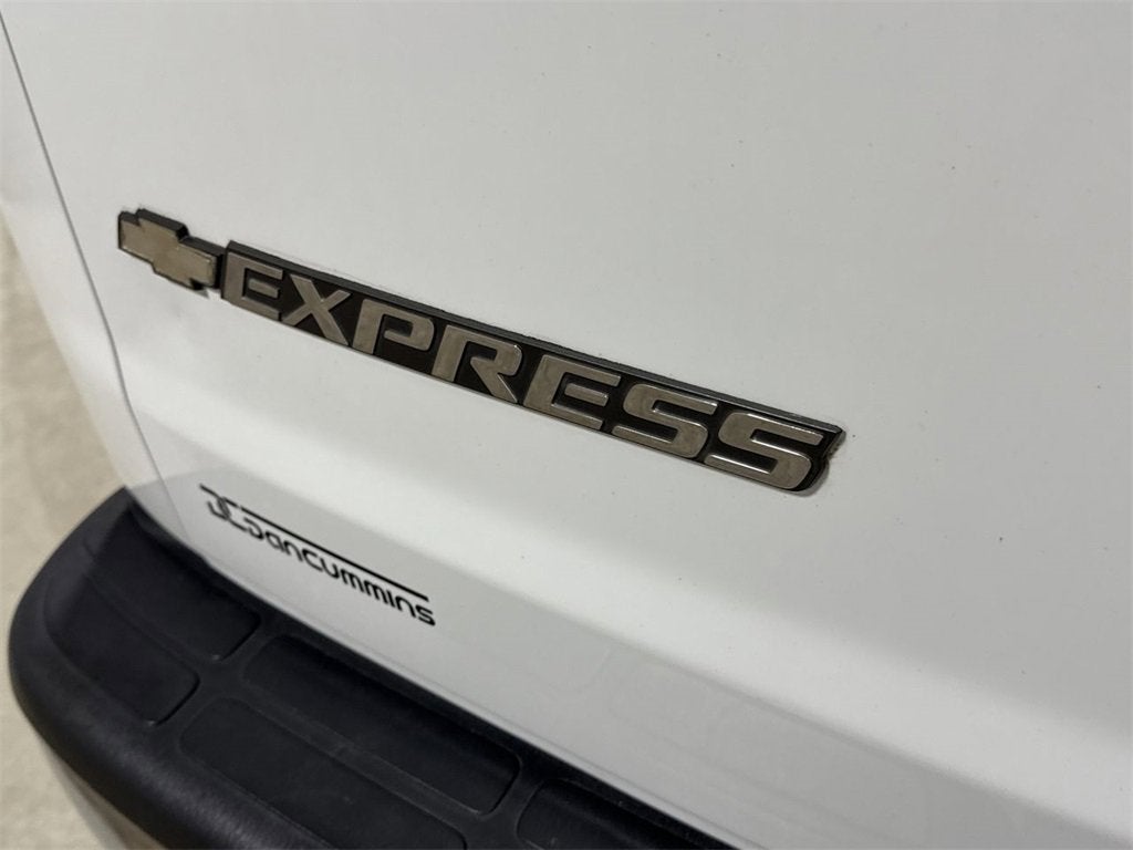 2018 Chevrolet Express Passenger 3500 LT