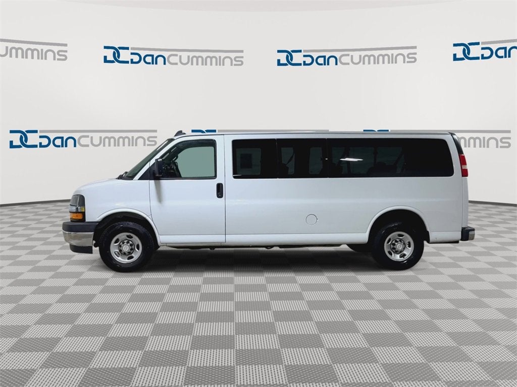 2018 Chevrolet Express Passenger 3500 LT
