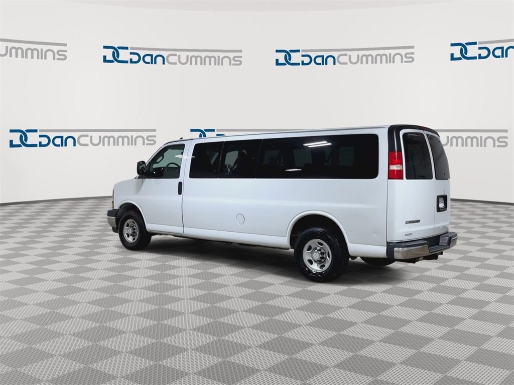 2018 Chevrolet Express Passenger 3500 LT