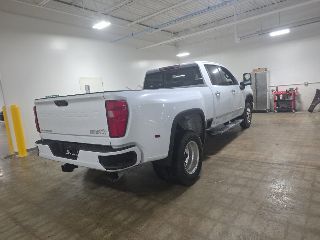 2026 Chevrolet Silverado 3500 HD High Country DRW