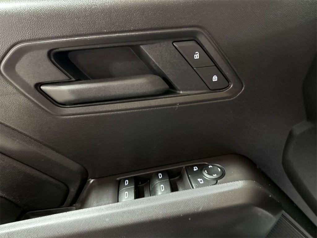 2025 Chevrolet Colorado WT/LT