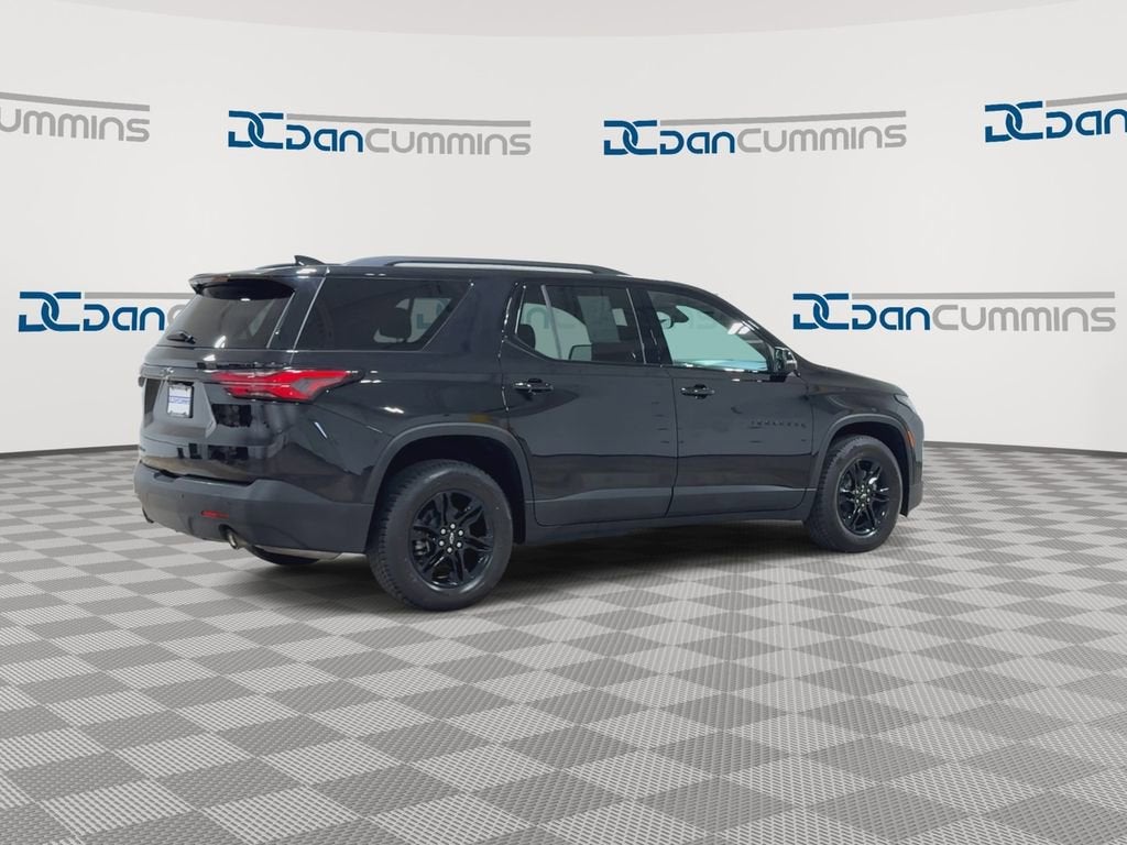 2022 Chevrolet Traverse LT Cloth