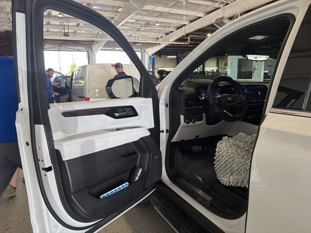 2025 Chevrolet Tahoe Premier