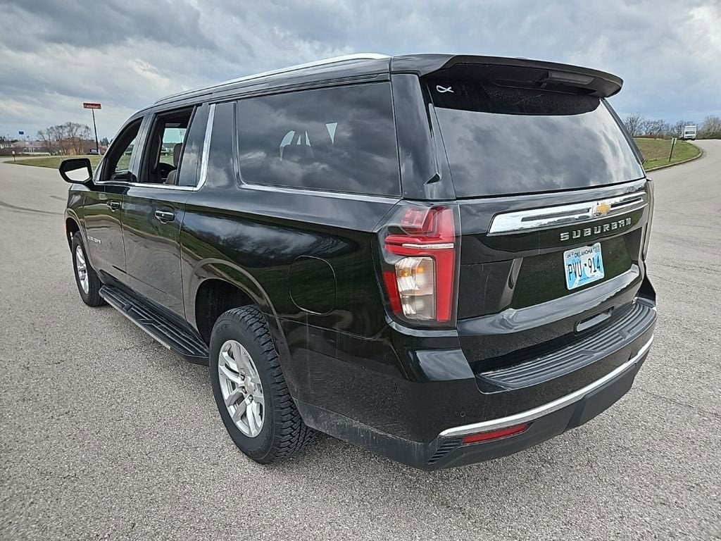 2024 Chevrolet Suburban LT