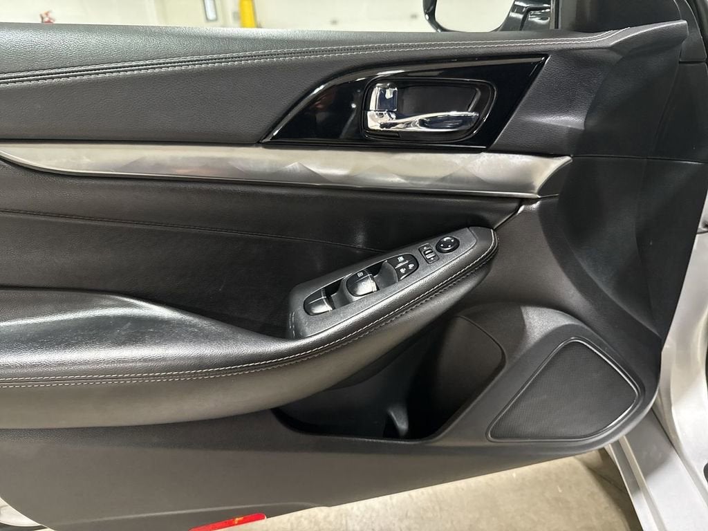 2020 Nissan Maxima SV