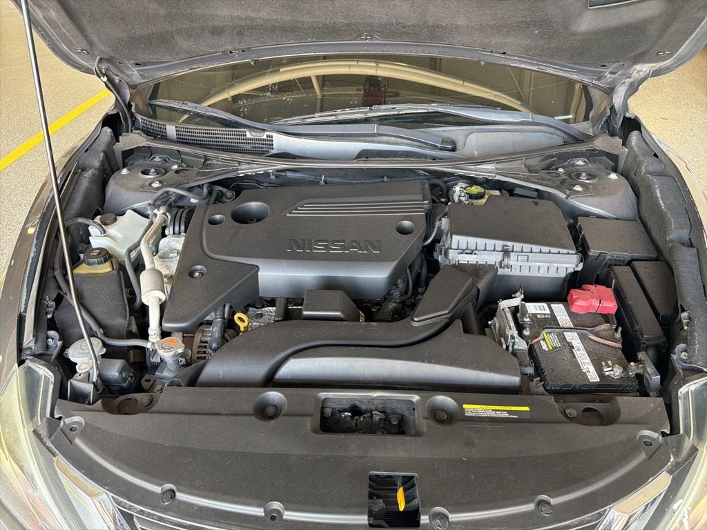 2016 Nissan Altima 2.5 SR