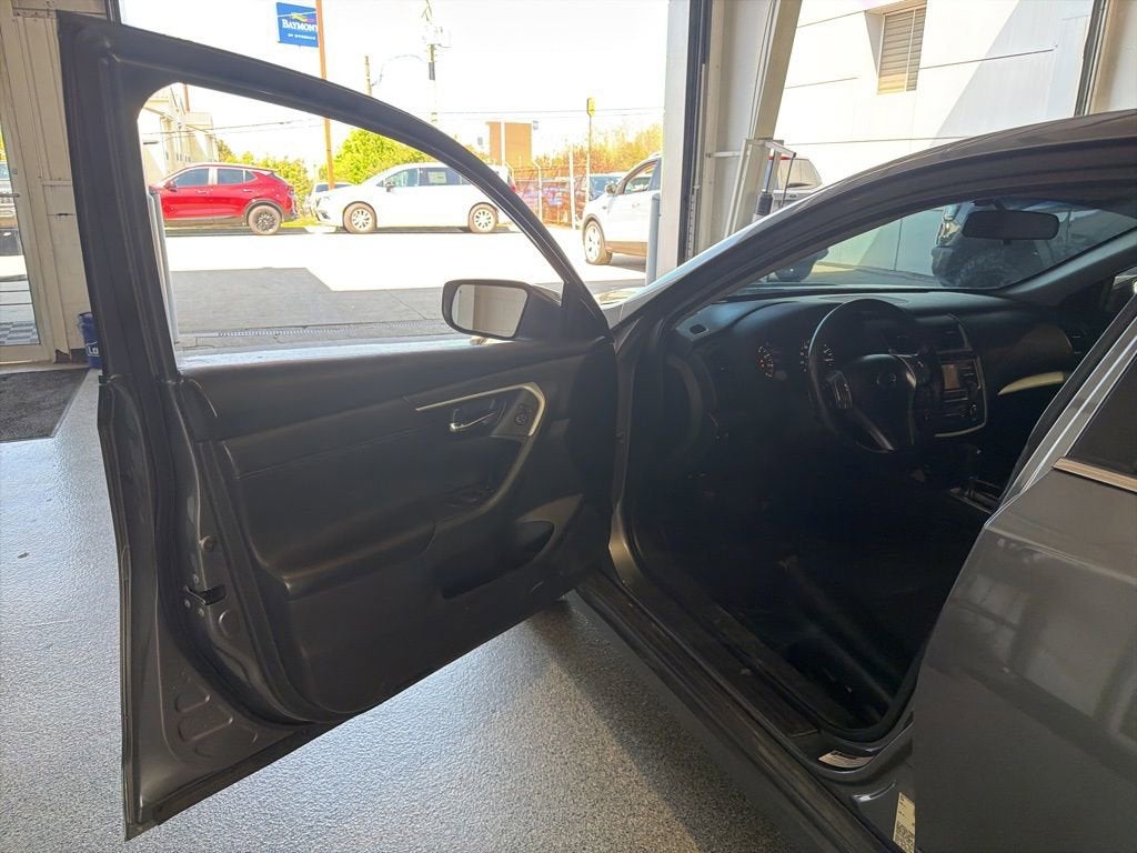 2016 Nissan Altima 2.5 SR