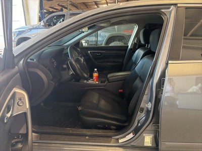 2016 Nissan Altima 2.5 SR