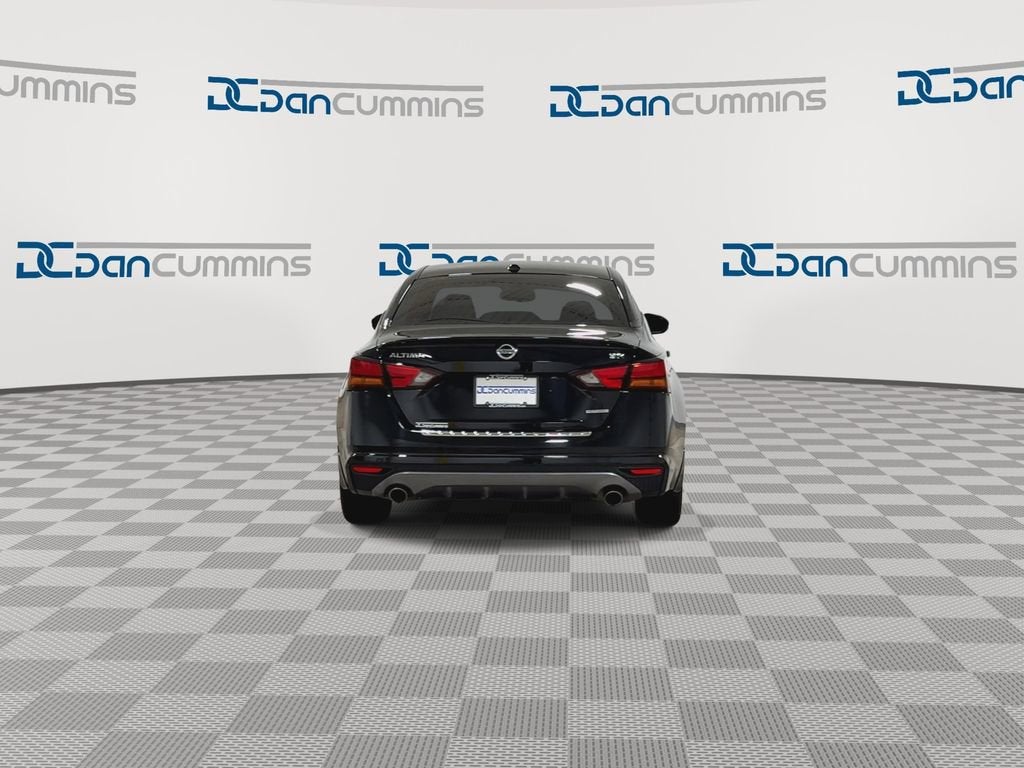 2021 Nissan Altima 2.0 SR