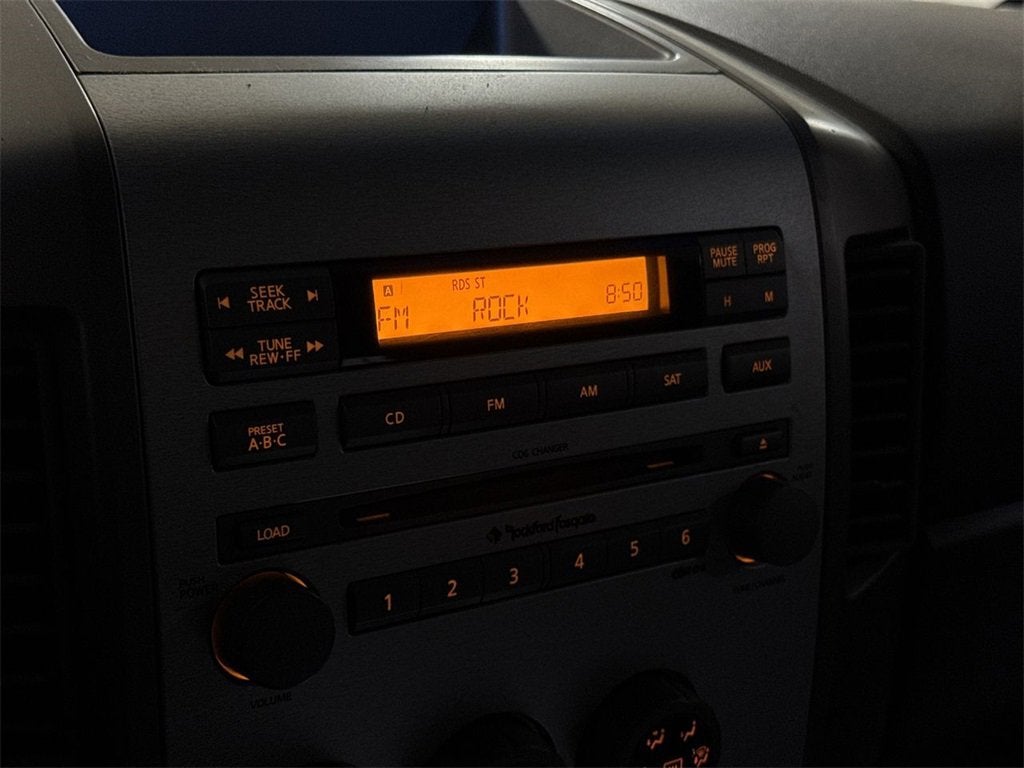 2005 Nissan Titan LE