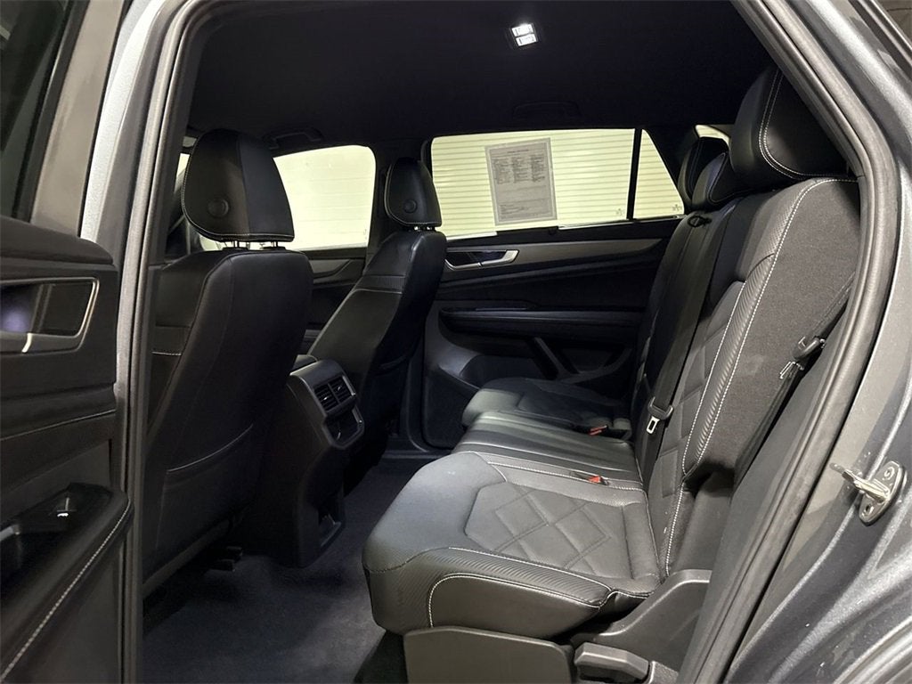 2024 Volkswagen Atlas Cross Sport 2.0T SE w/Technology