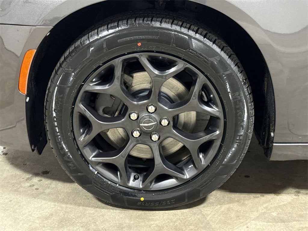 2019 Chrysler 300 300S