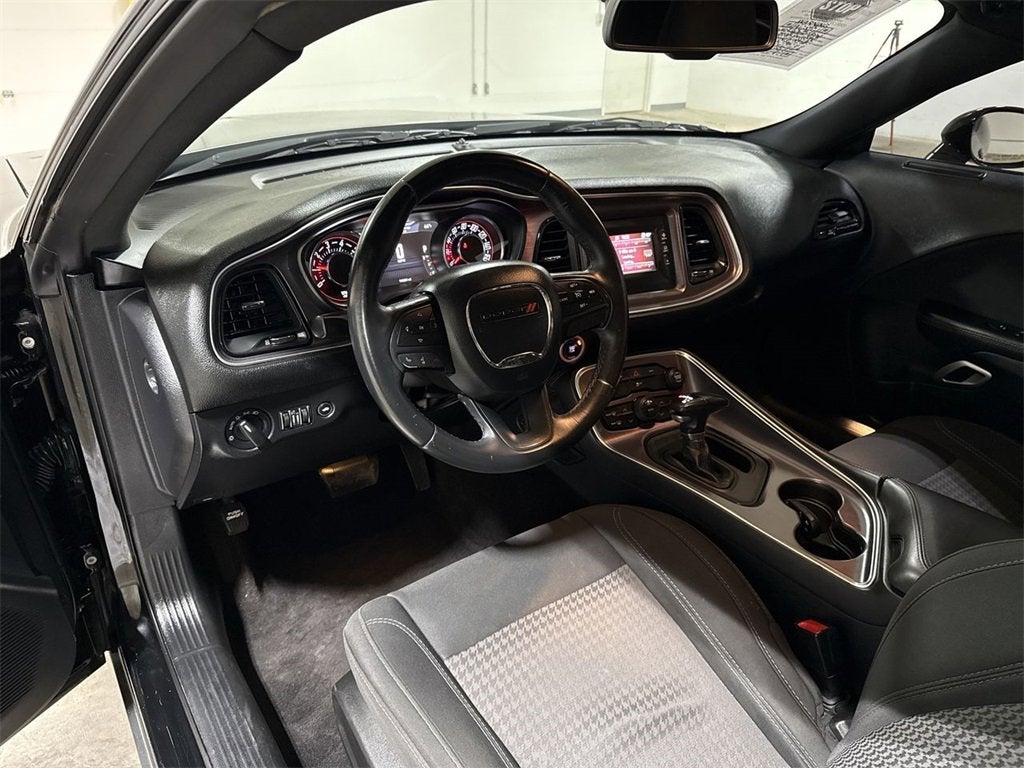 2016 Dodge Challenger SXT