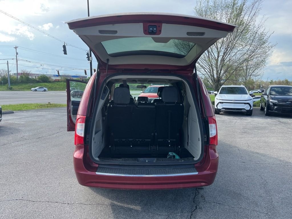 2015 Chrysler Town & Country Touring