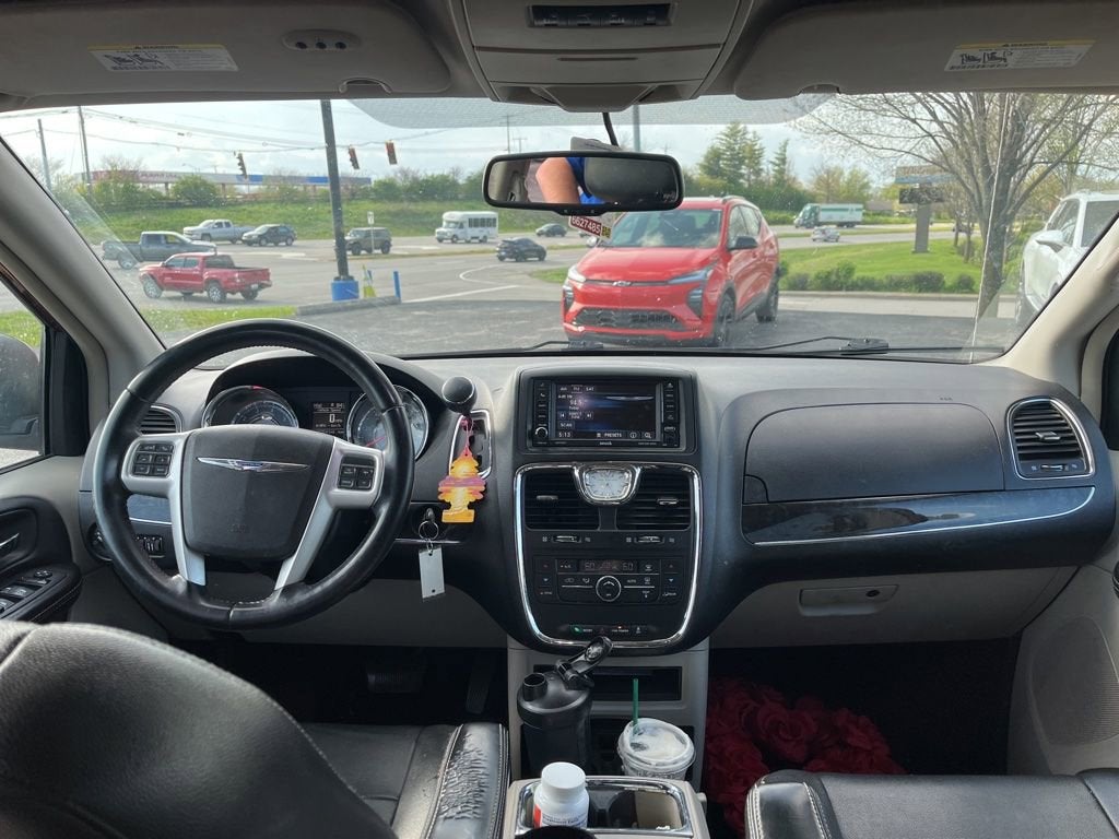 2015 Chrysler Town & Country Touring