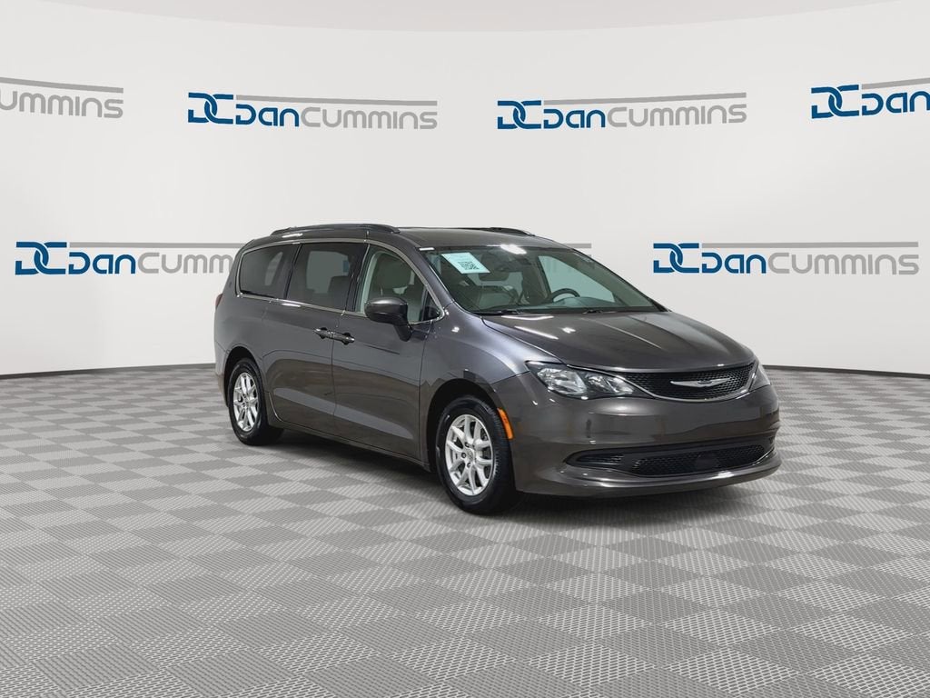 2021 Chrysler Voyager LXI