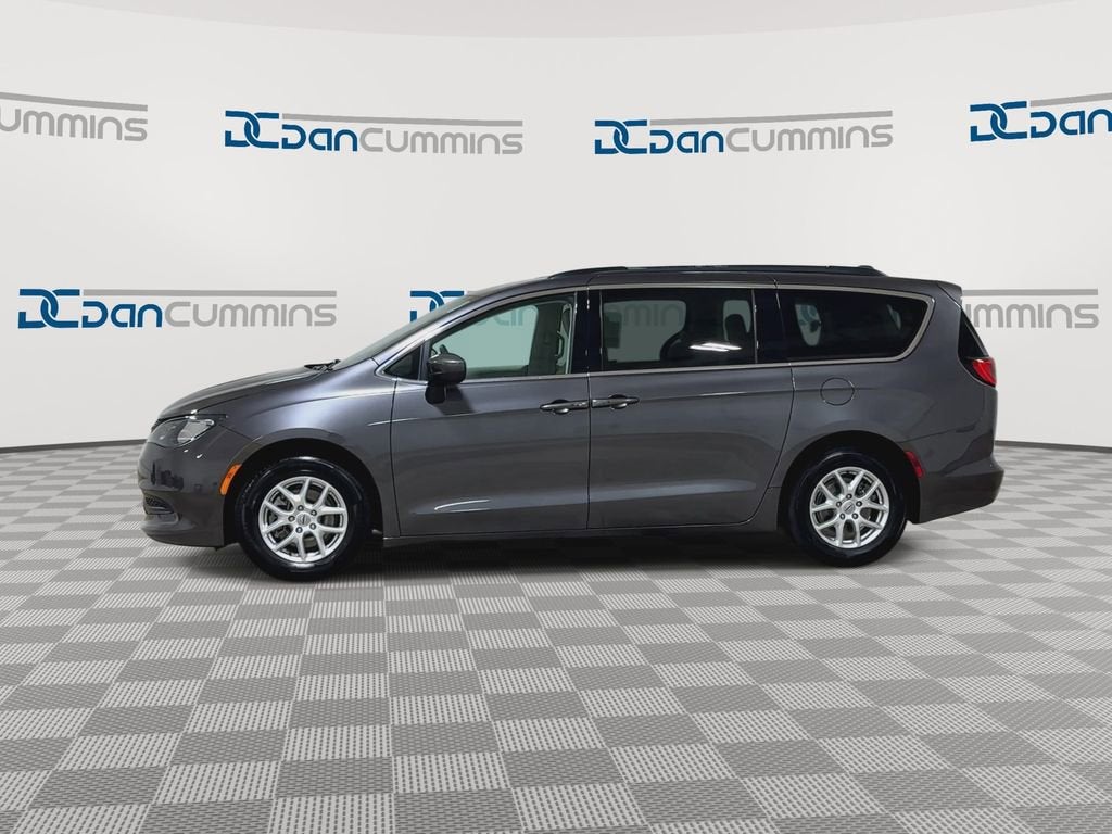 2021 Chrysler Voyager LXI