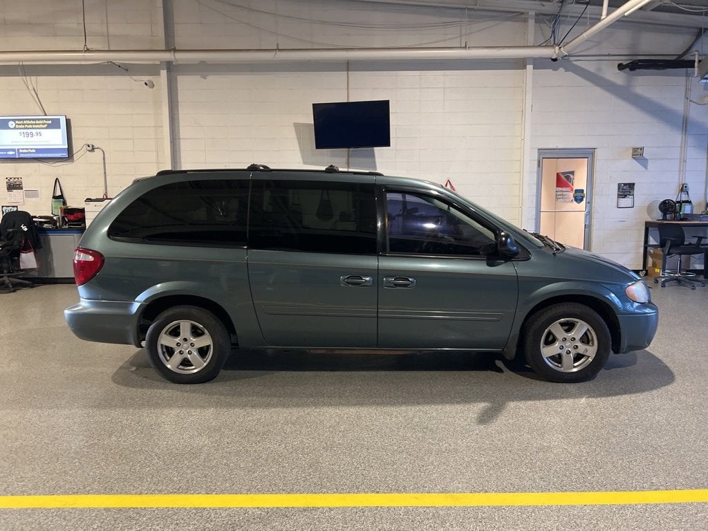 2005 Dodge Caravan SXT