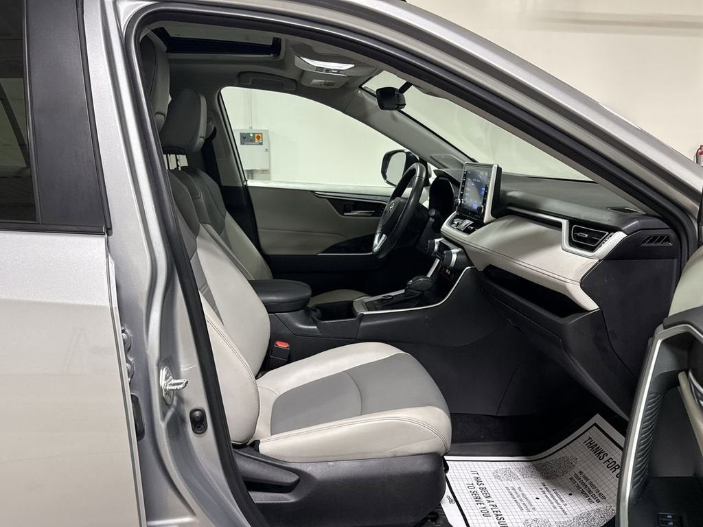 2022 Toyota RAV4 Hybrid XLE Premium