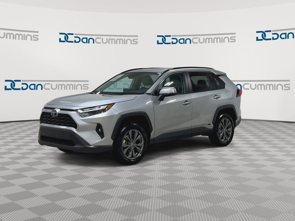 2022 Toyota RAV4 Hybrid XLE Premium
