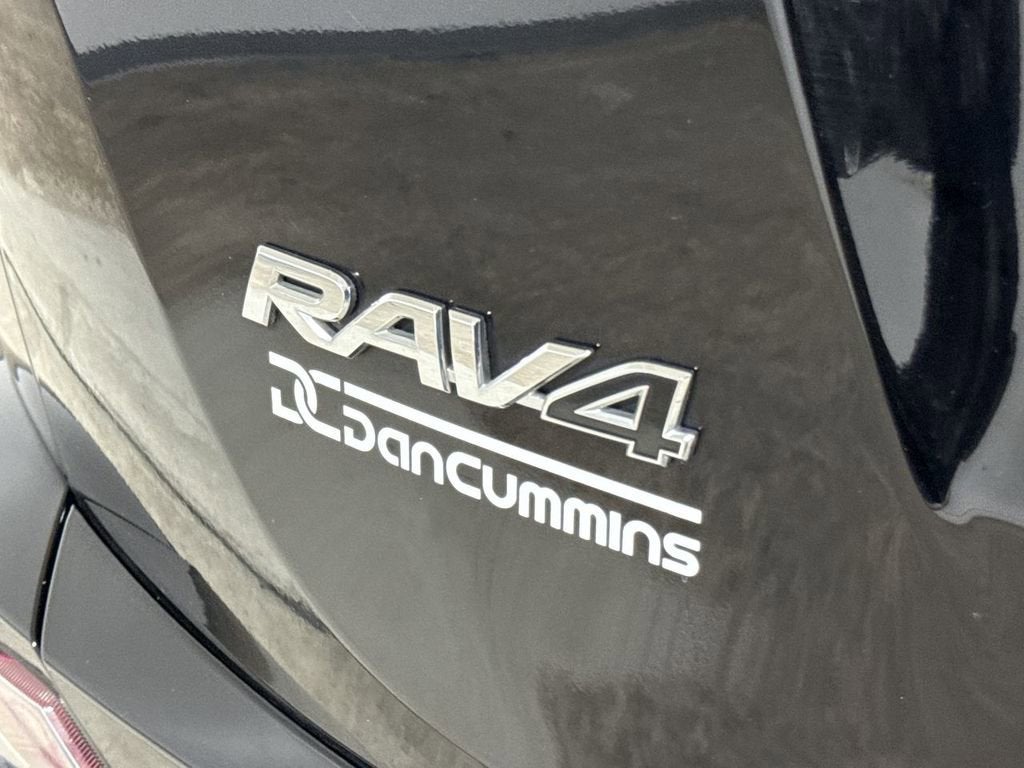 2018 Toyota RAV4 SE