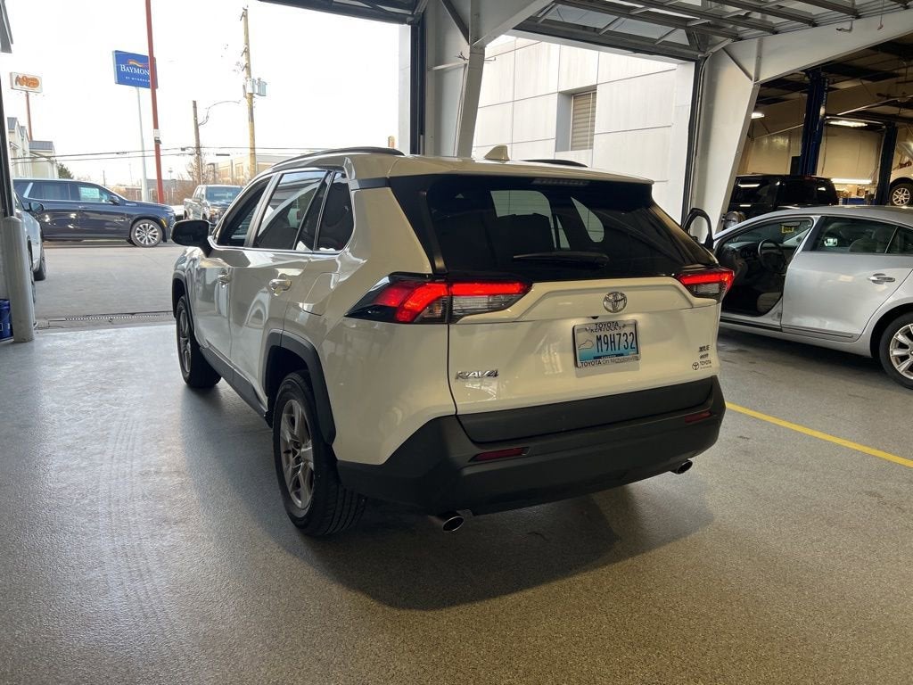 2022 Toyota RAV4 XLE
