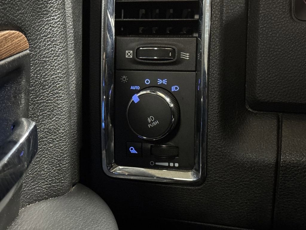 2014 RAM 3500 Laramie