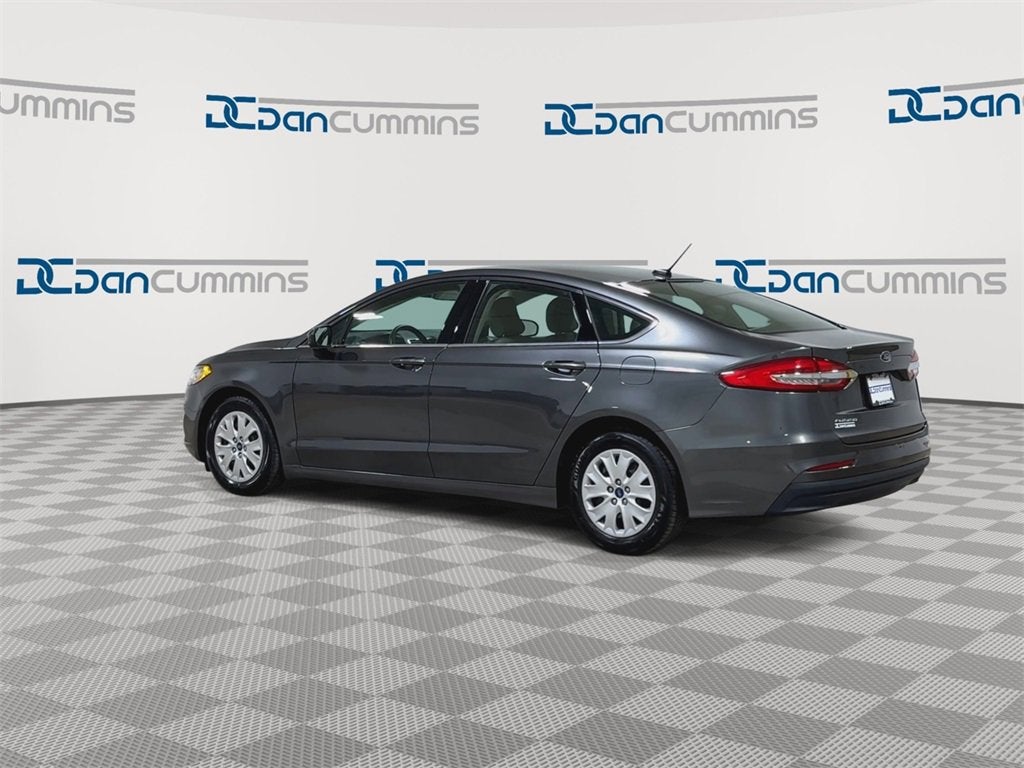 2019 Ford Fusion S