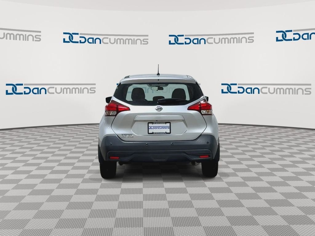 2020 Nissan Kicks S