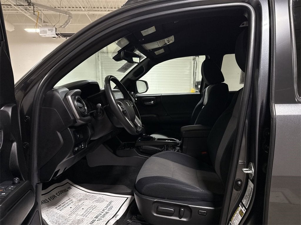 2022 Toyota Tacoma 4WD SR