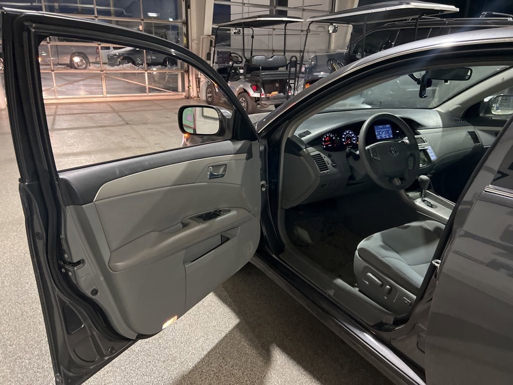 2010 Toyota Avalon XL