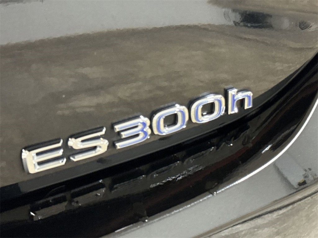 2021 Lexus ES ES 300h