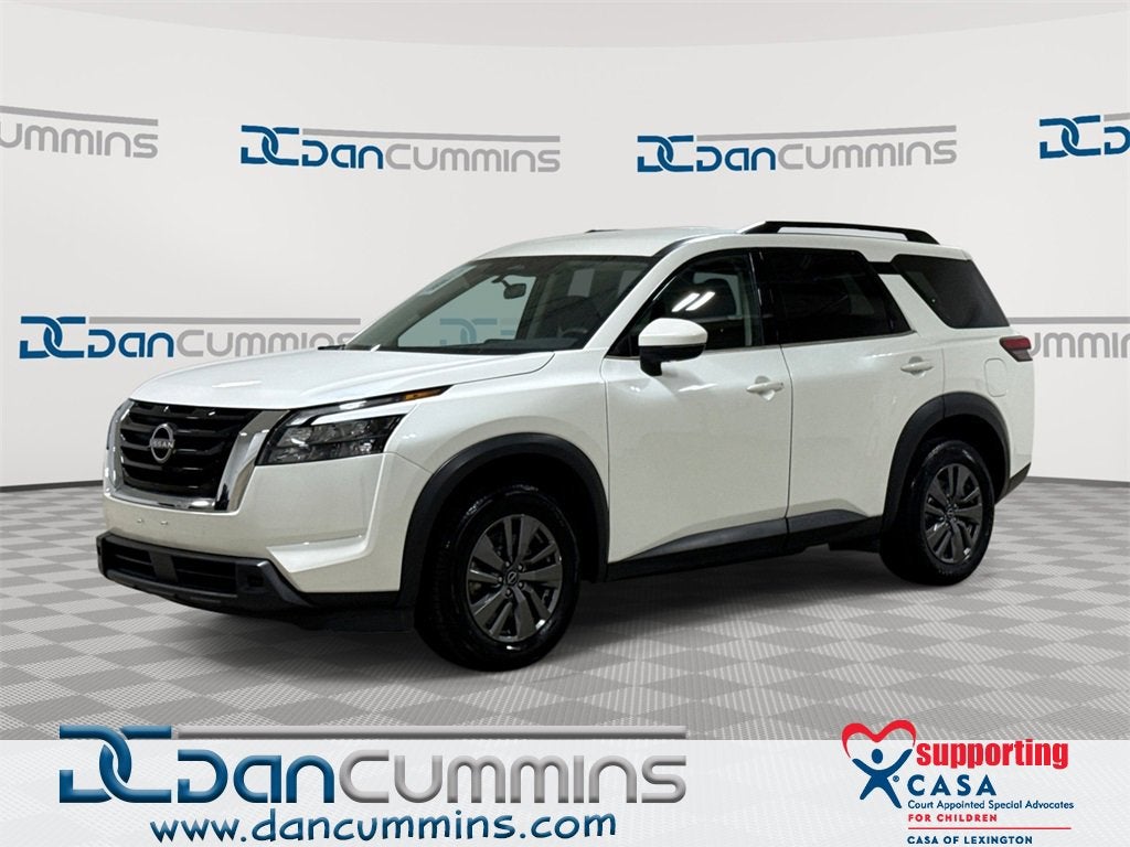 2024 Nissan Pathfinder SV
